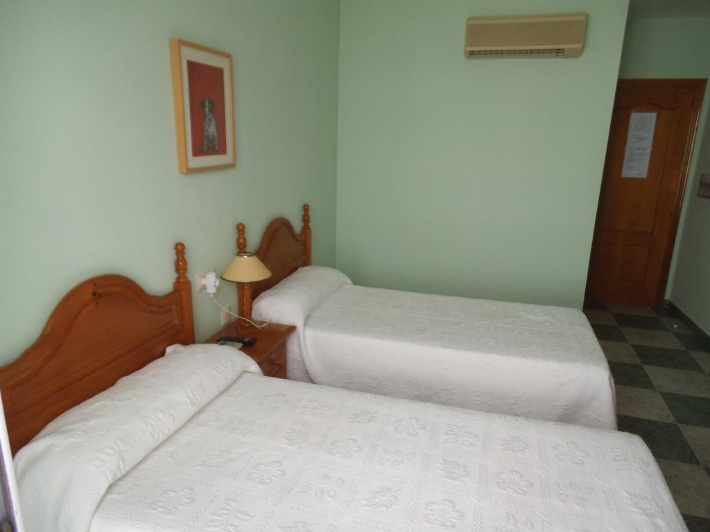 Hostal San Andres كاربونيذاس المظهر الخارجي الصورة